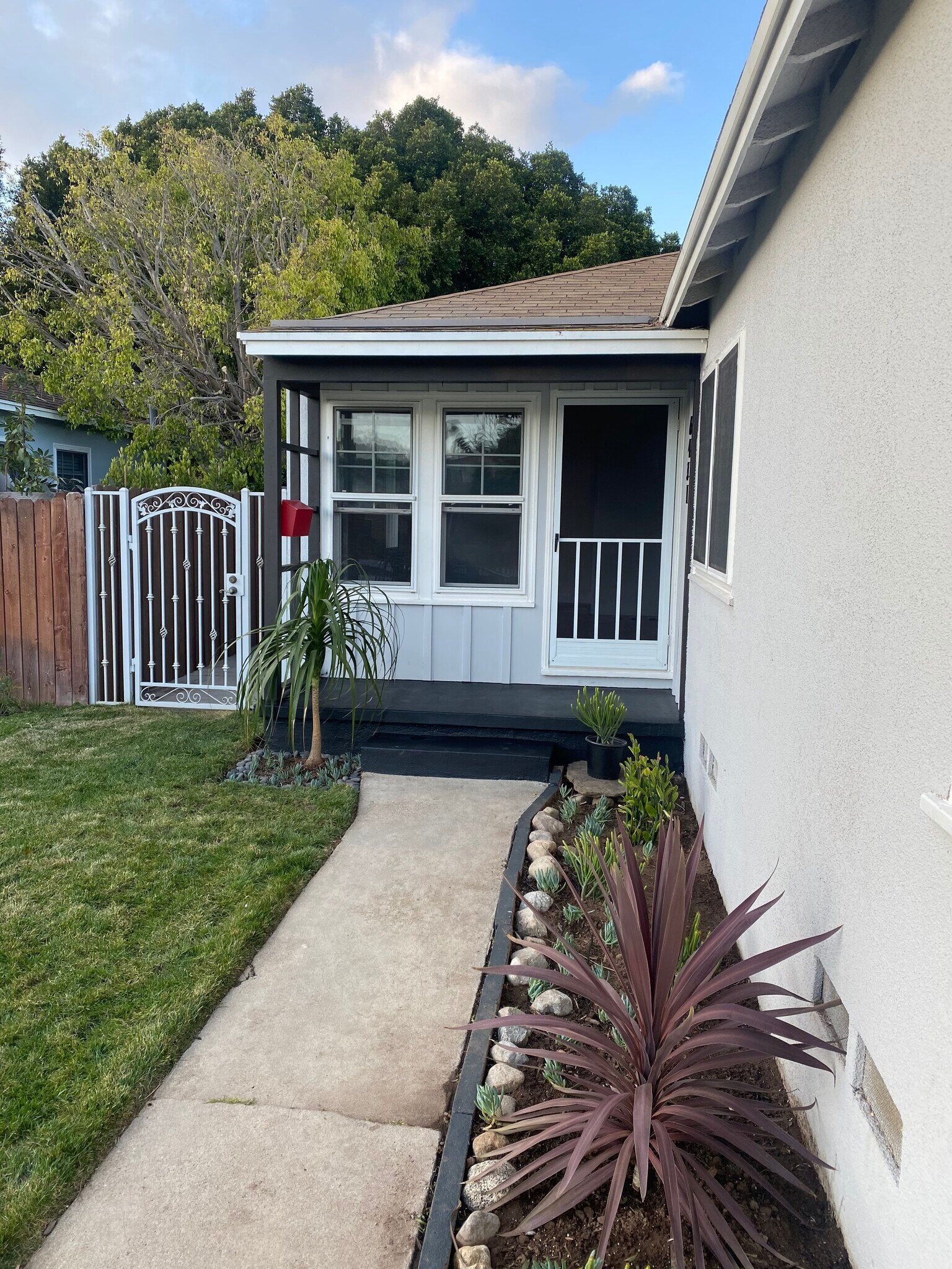 front porch - 6431 W 86th Plz