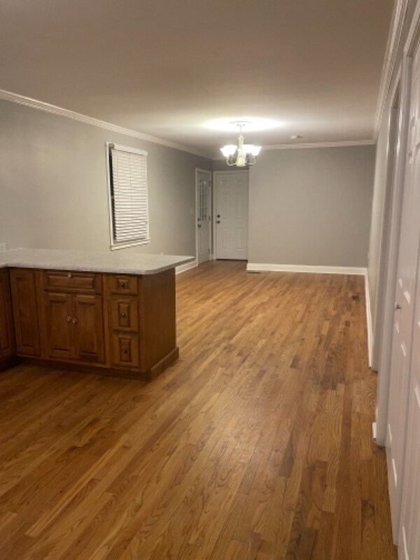 Building Photo - 211 Drury Ln