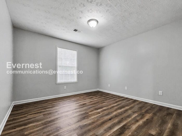 Building Photo - 234 Elm Pl