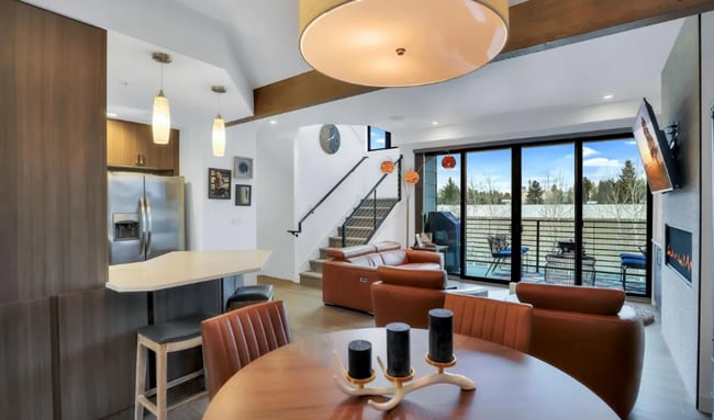 Building Photo - 3 Bedroom, 2 Bath Coeur d' Alene Condo