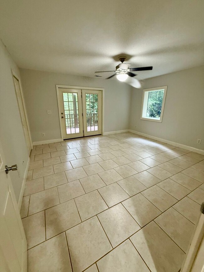 Building Photo - 154 Klare Ridge Ln