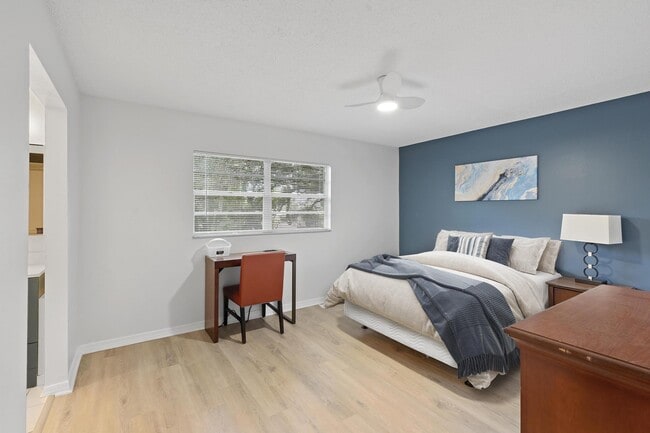 Building Photo - 5348 Hillock Ct