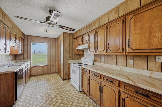 Building Photo - 31092 US-82