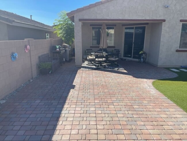 Building Photo - STUNNING NEWER HOME- GATED