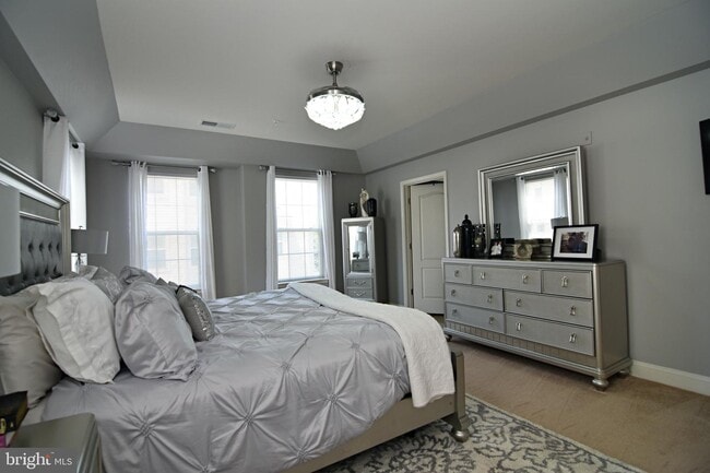 Building Photo - 9200 Charleston Dr