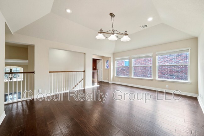 Building Photo - 431 Calm Springs