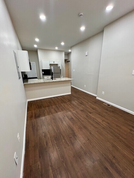 Building Photo - 3904 Aspen St