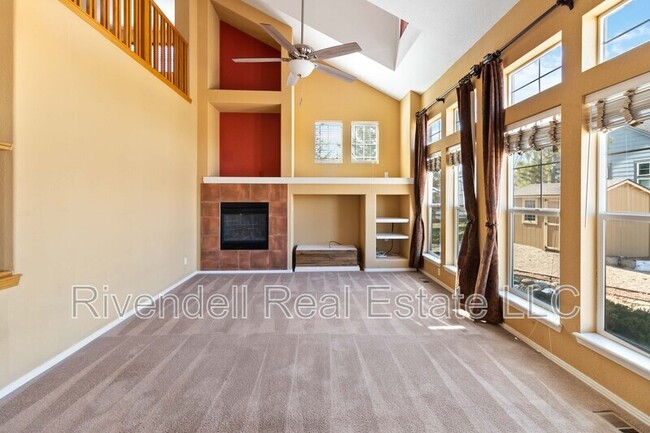 Building Photo - 4043 Sunridge Terrace Ct