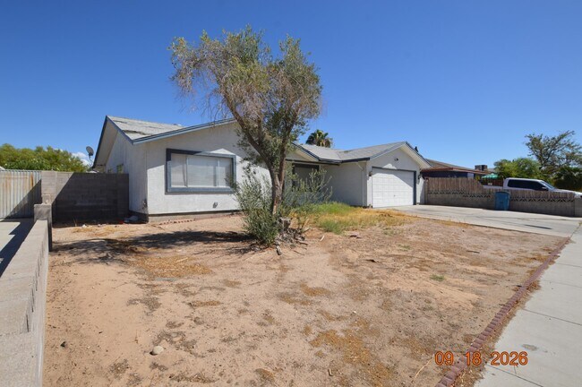 Building Photo - 617 Vincent Way