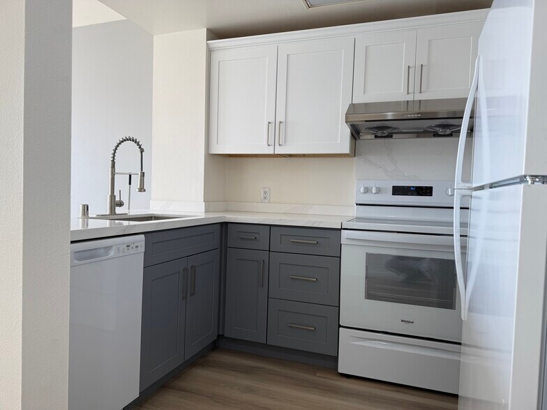 Building Photo - 988 Franklin St