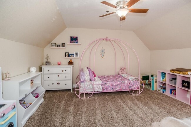Building Photo - Four Bedroom 2 Bath home available for rent