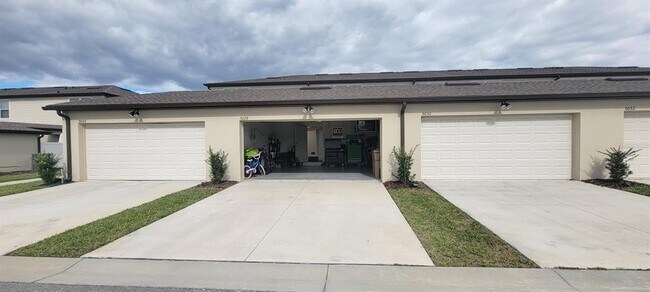 Building Photo - 5028 Caspian St