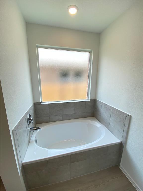 Building Photo - 1332 Aquilla Dr