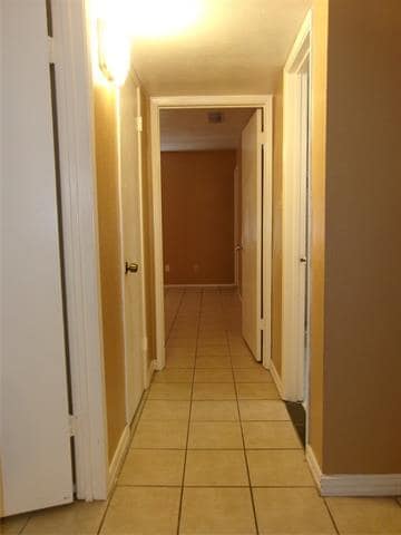 Building Photo - 1201 Independence Trail