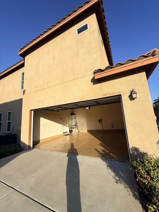Building Photo - 1824 Wolf Canyon Loop