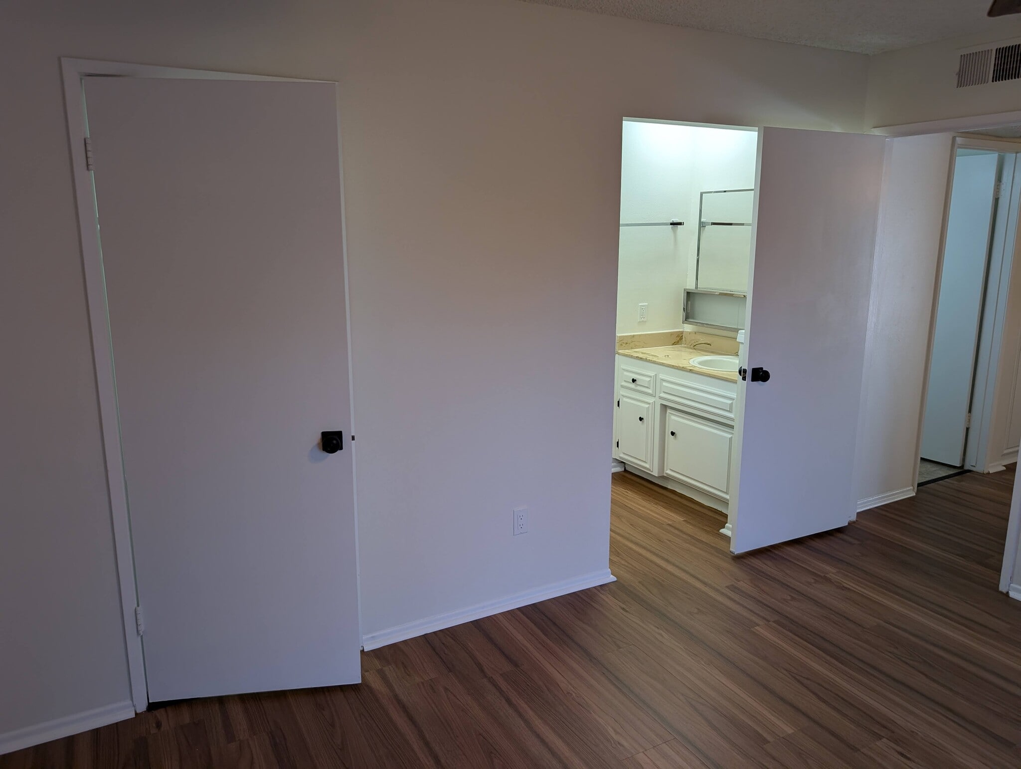 master suite - 2851 W Ave J4