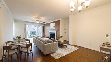 Building Photo - 136 Duvall Ln