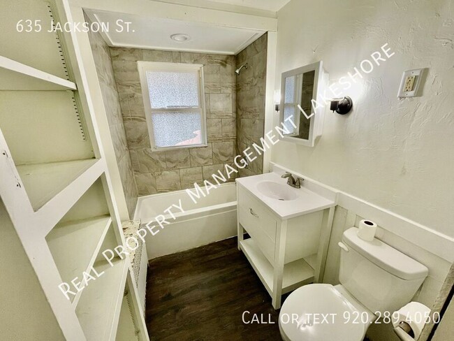 Building Photo - 635 Jackson St