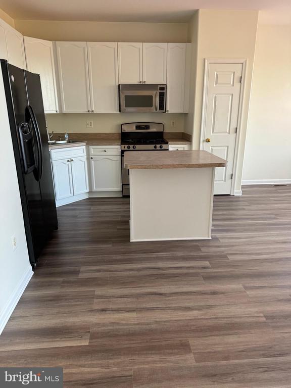 Building Photo - 21105 Mossy Glen Terrace