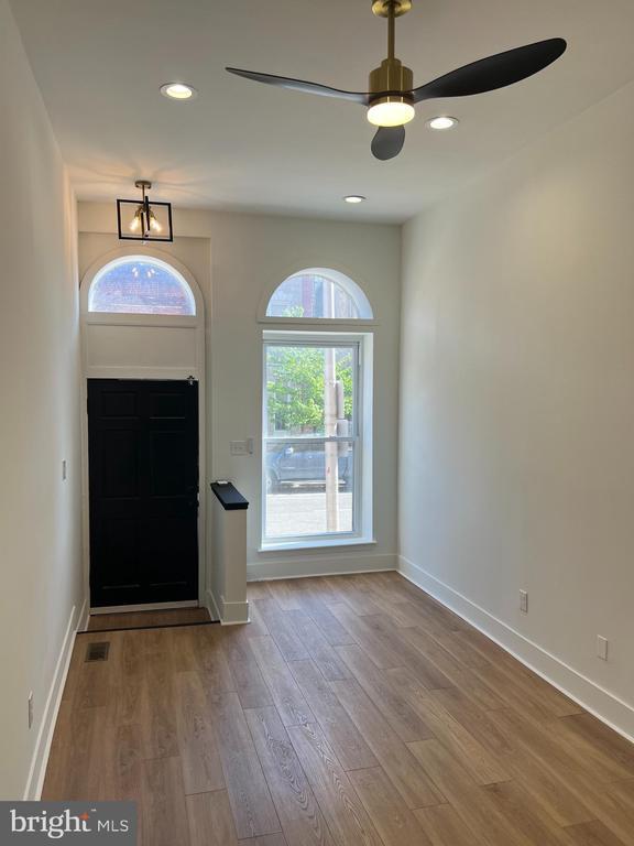 Building Photo - 1706 McCulloh St