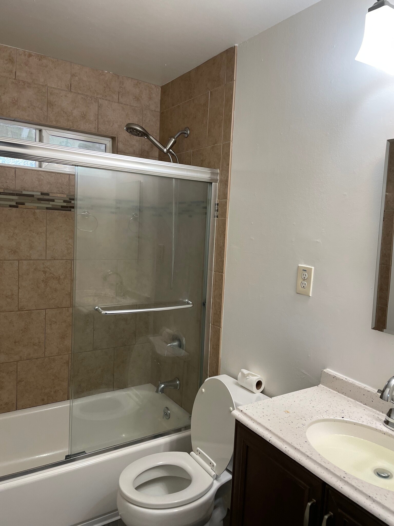 Building Photo - 1098 Wayland Ave