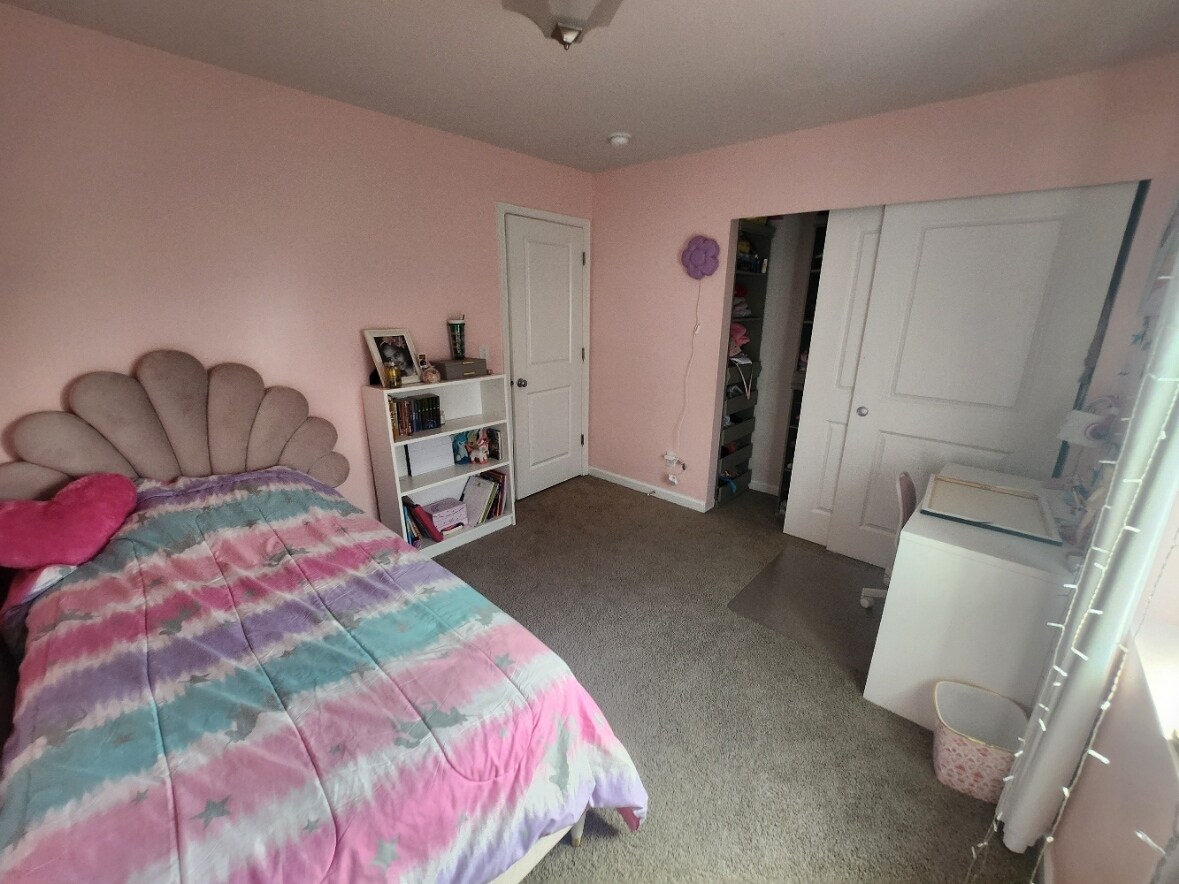 Building Photo - 4425 30th Dr SE