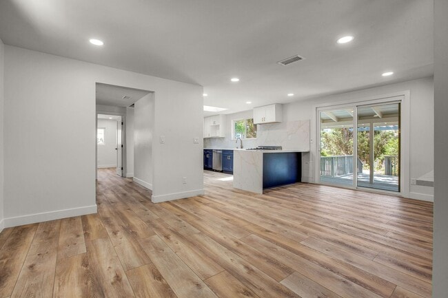 Building Photo - 1162 Pebble Springs Ln