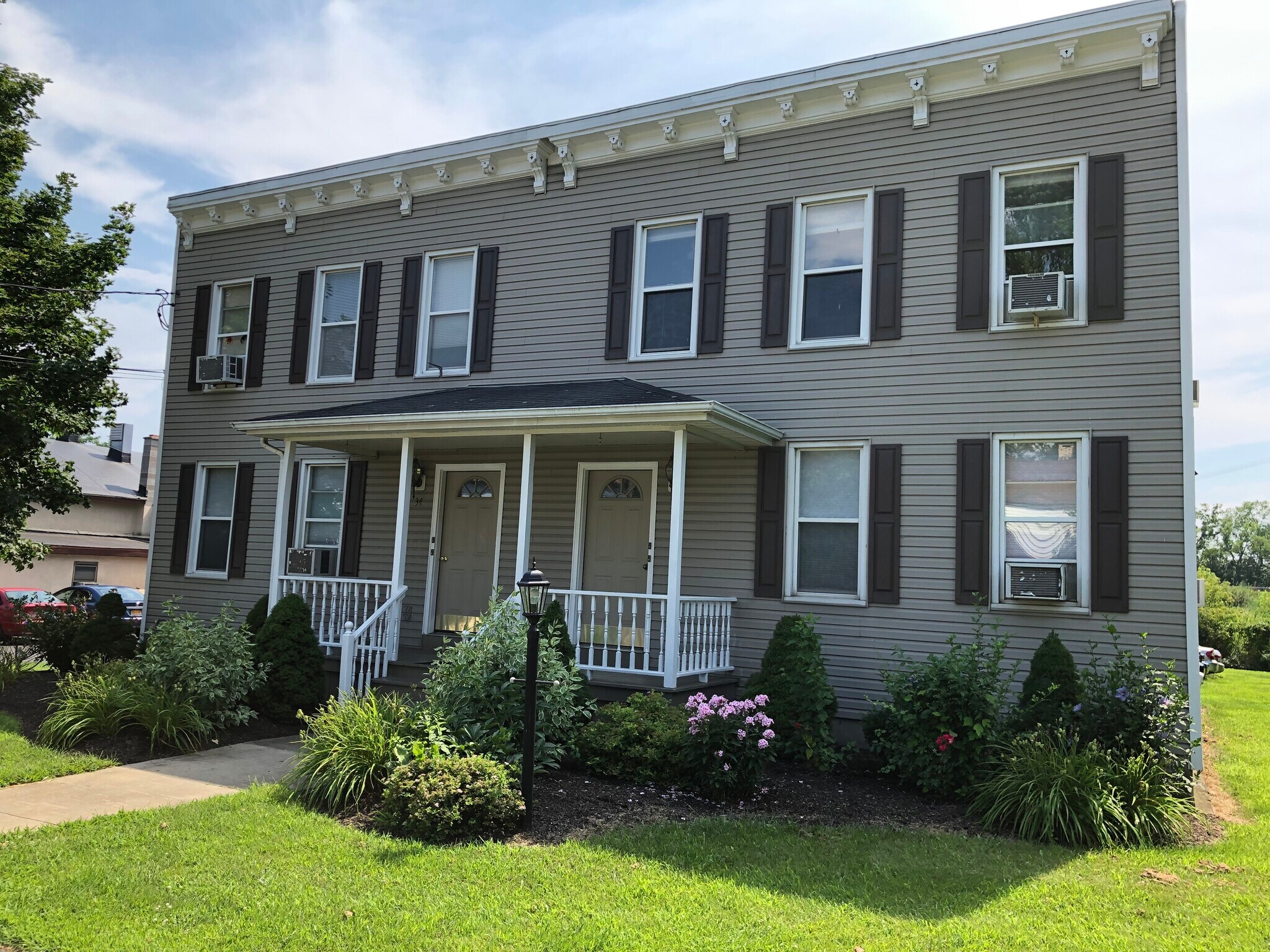 Building Photo - 36 Corning St