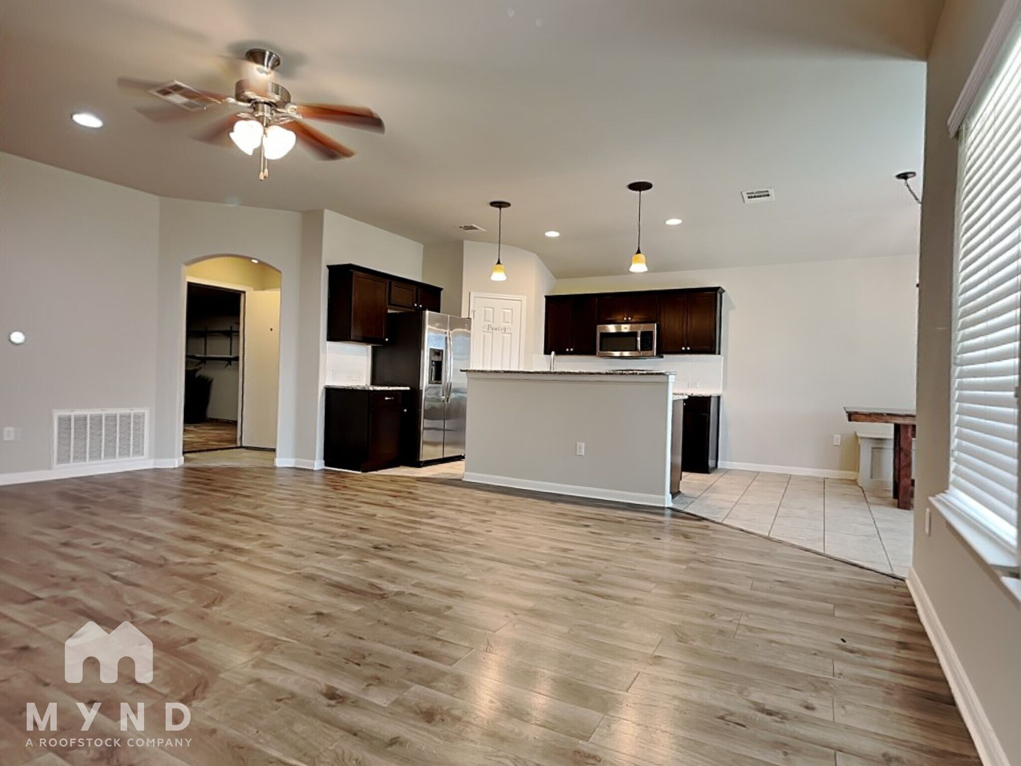 Building Photo - 351 Langely
