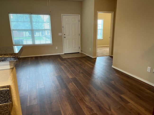 Building Photo - 4500 W Sweetgum Ln