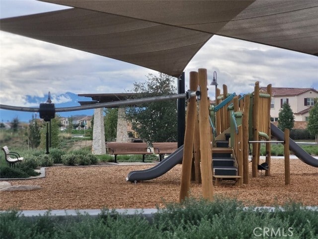 Building Photo - 4233 E Rincon St