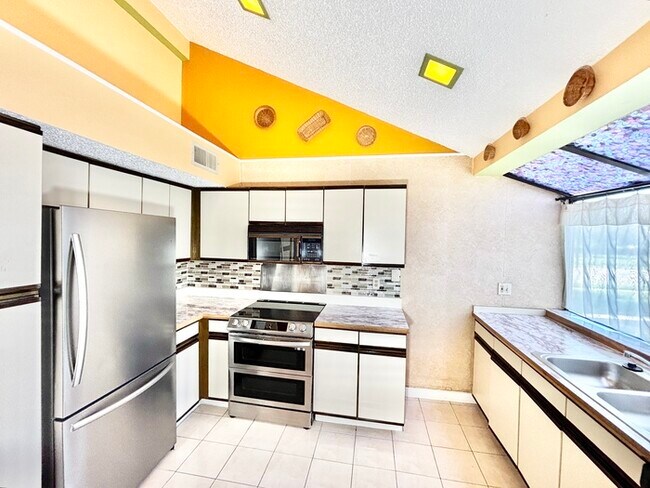 Building Photo - 503 Ranch Trail