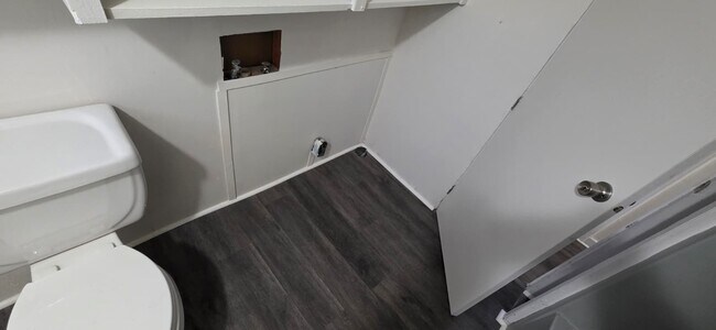 Building Photo - 8364 Cedar St