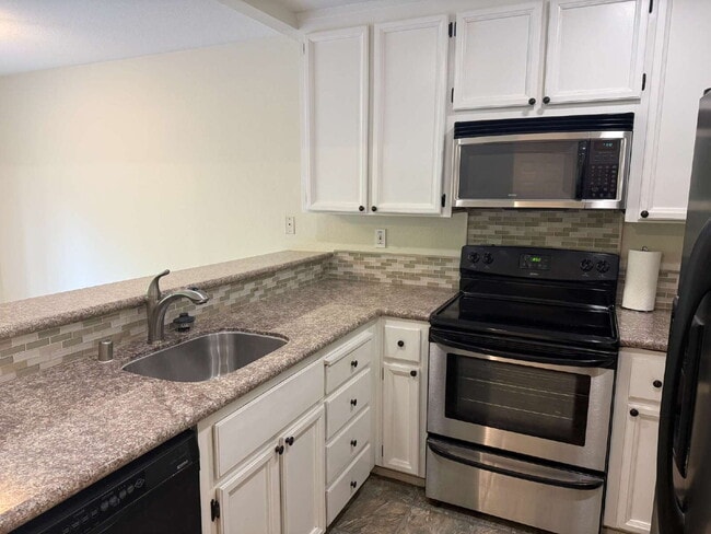 Building Photo - Remodeled Condo