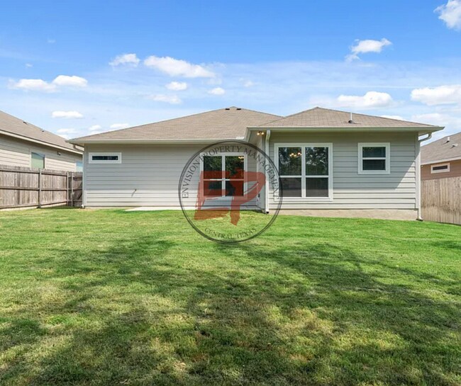 Building Photo - 2217 Petersburg Ln