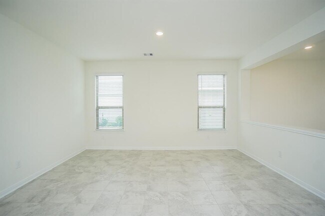 Building Photo - 4615 Sabine Creek Way