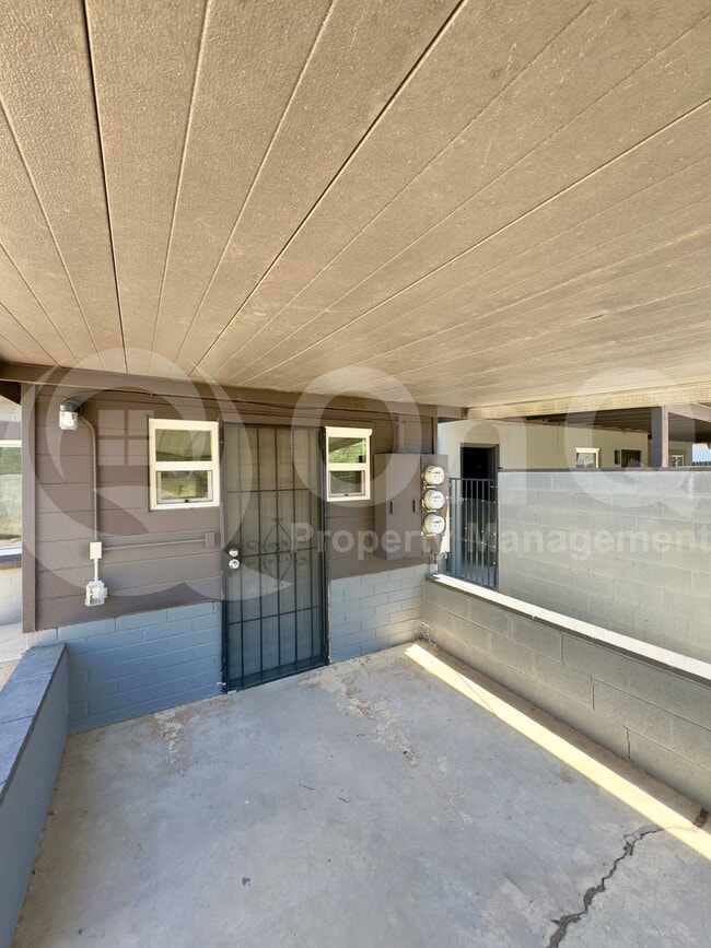 Building Photo - 915 N Columbus Blvd