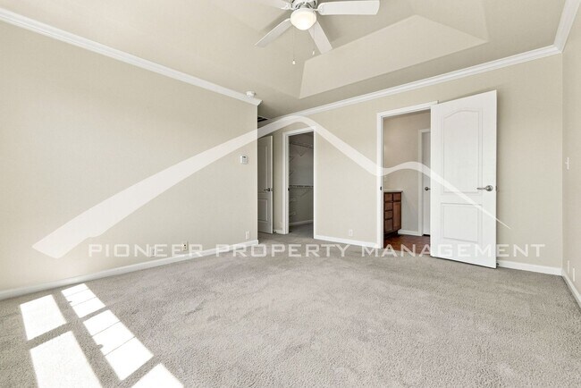 Building Photo - 6583 S Irvington Way