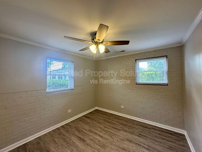 Building Photo - 119 Gaddy Dr