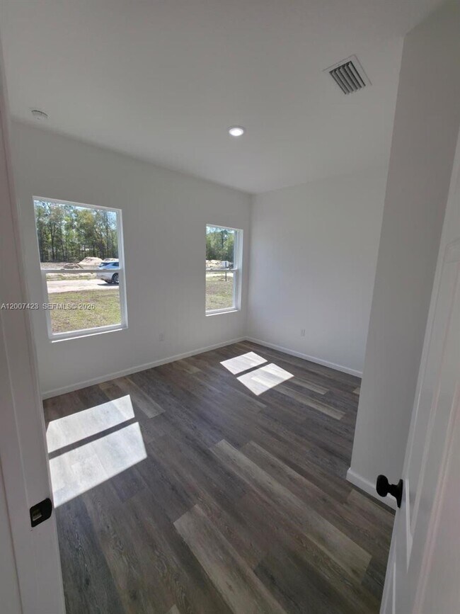 Building Photo - 14659 SW 22nd Pl