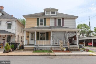 Building Photo - 124 S Kentucky Ave