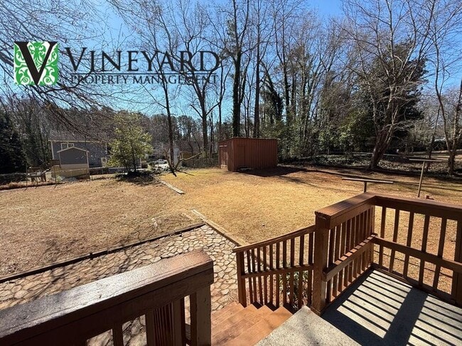 Building Photo - 50 Peachtree Cir SE