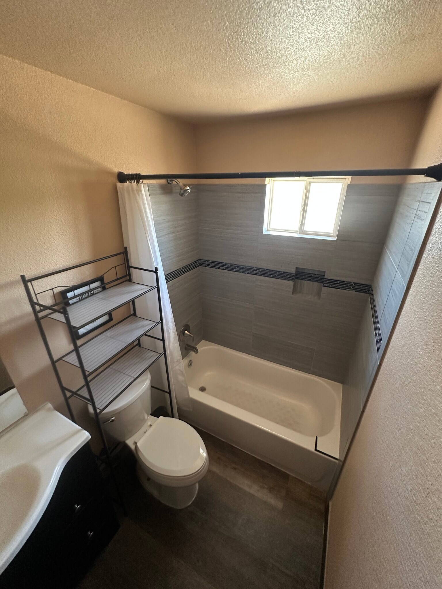 Building Photo - 506 McKellar Cir