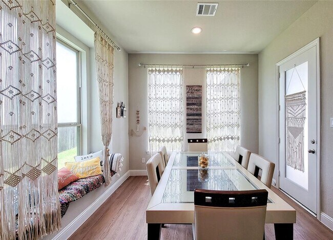 Building Photo - 6322 Cambrai Wood Ln