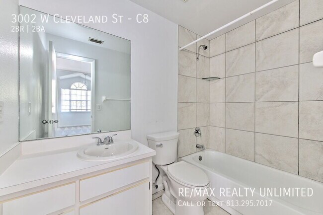 Building Photo - 3002 W Cleveland St