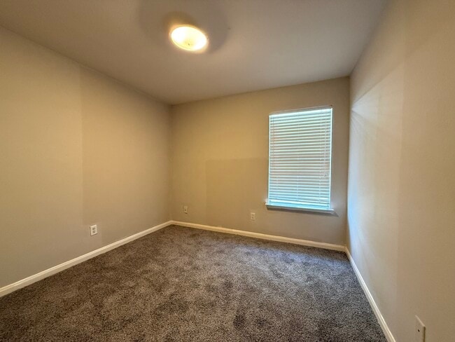 Building Photo - 15407 Western Skies Dr