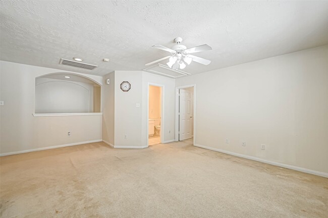 Building Photo - 16635 Bishop Knoll Ln