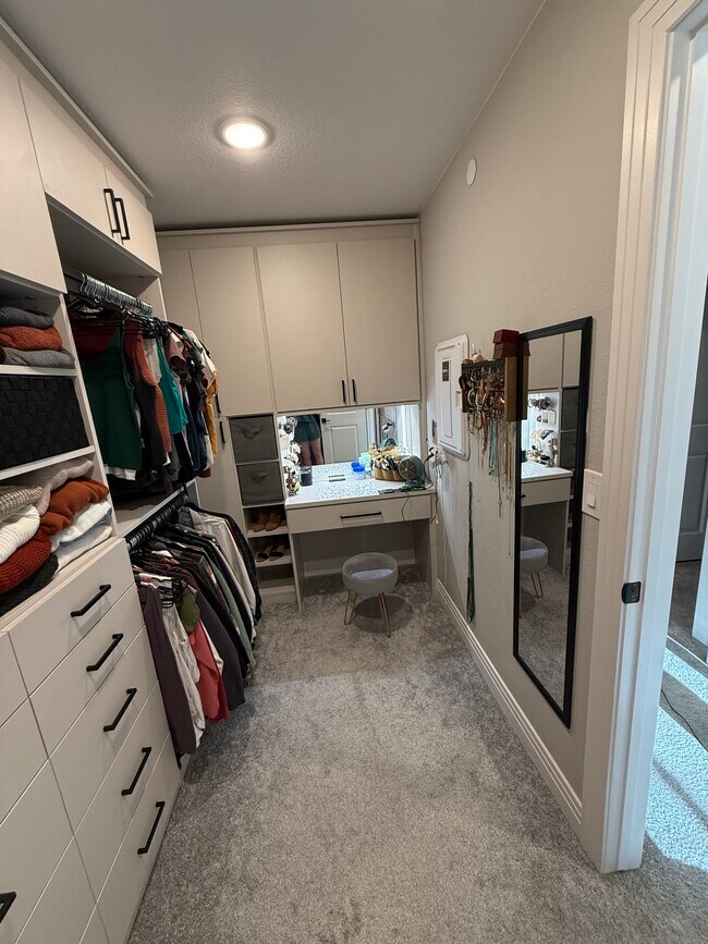 Building Photo - 1818 Rose Quartz Heights