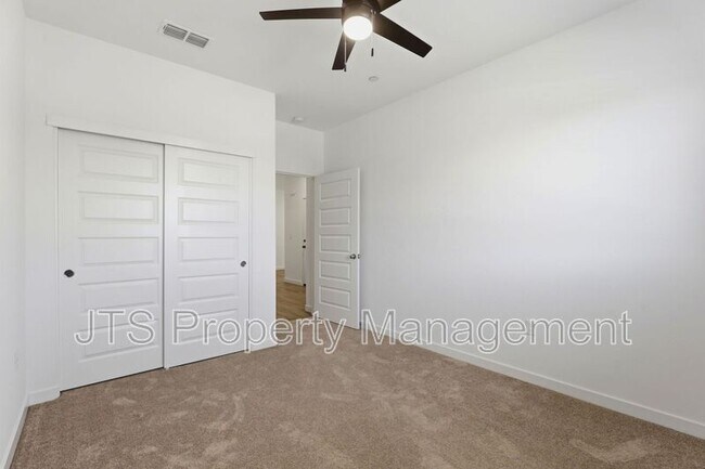 Building Photo - 12542 Surfbird Wy