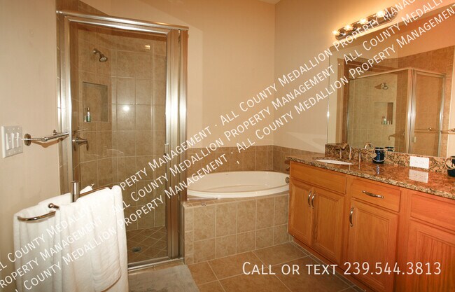Building Photo - 11070 Esteban Dr